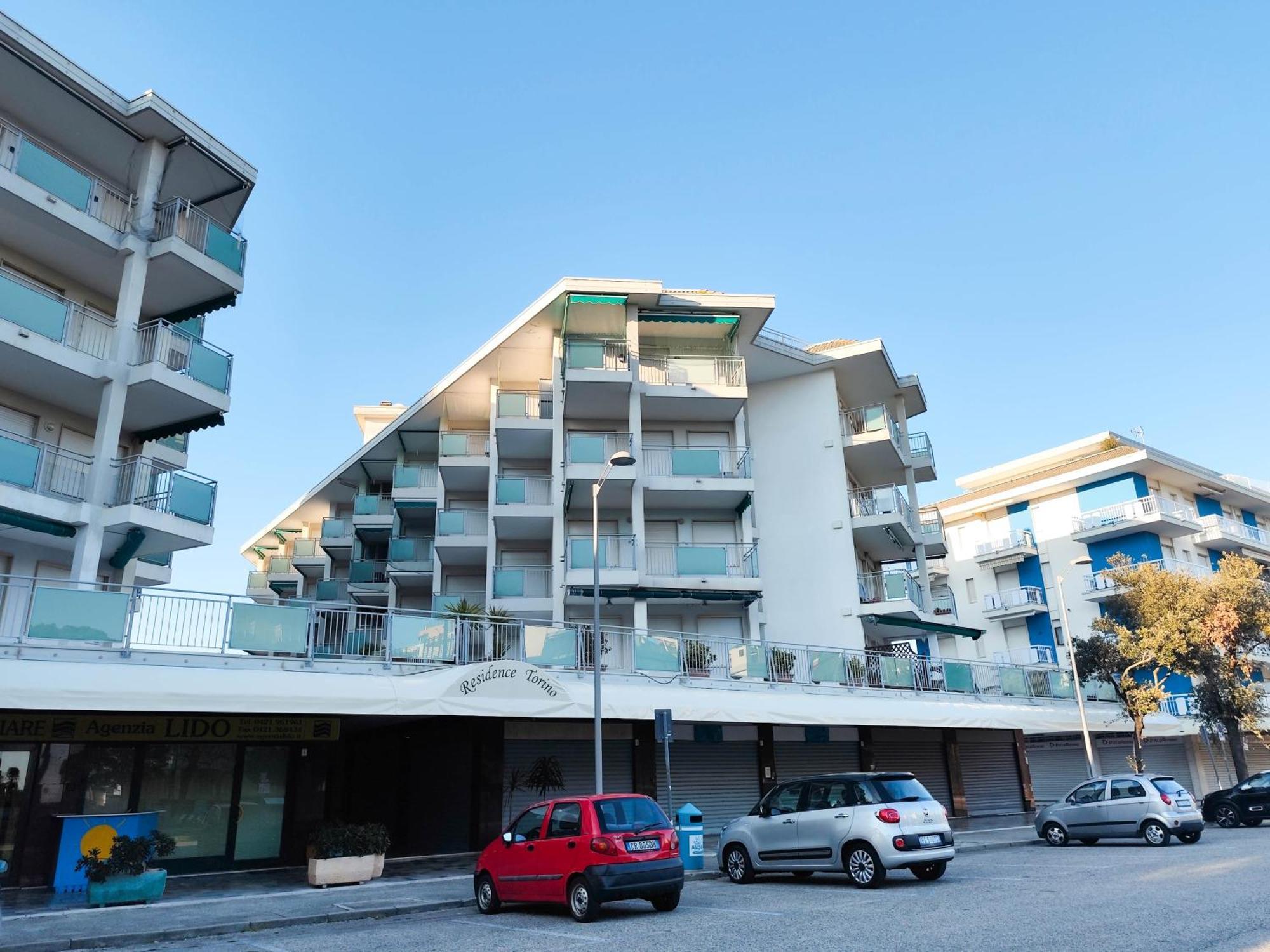 Residence Torino ลิโดดิเยโซโล ภายนอก รูปภาพ
